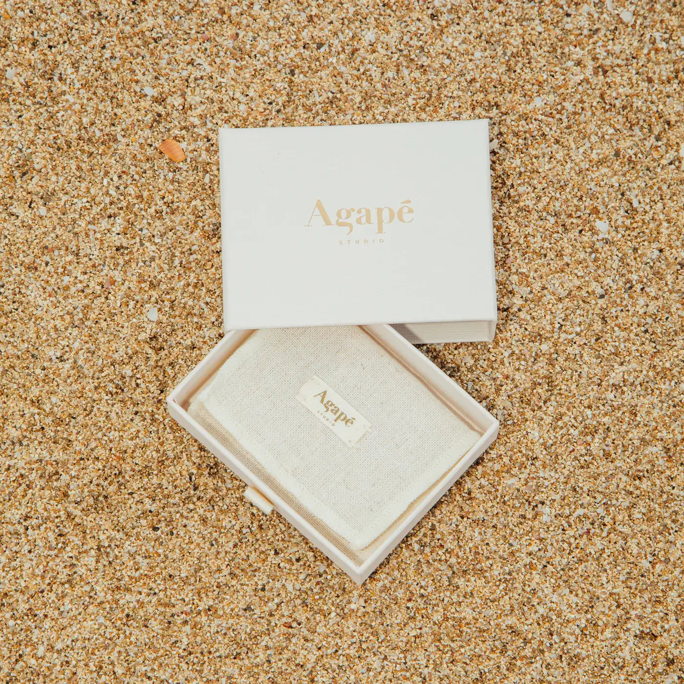 Agapée Luna Earrings | Gold Waterproof