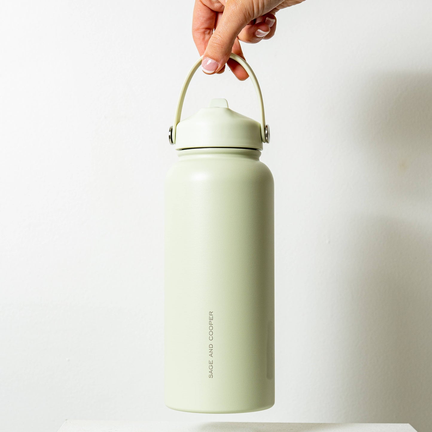 The Sage & Cooper Insulated Drink Bottle: Black / 1 Litre