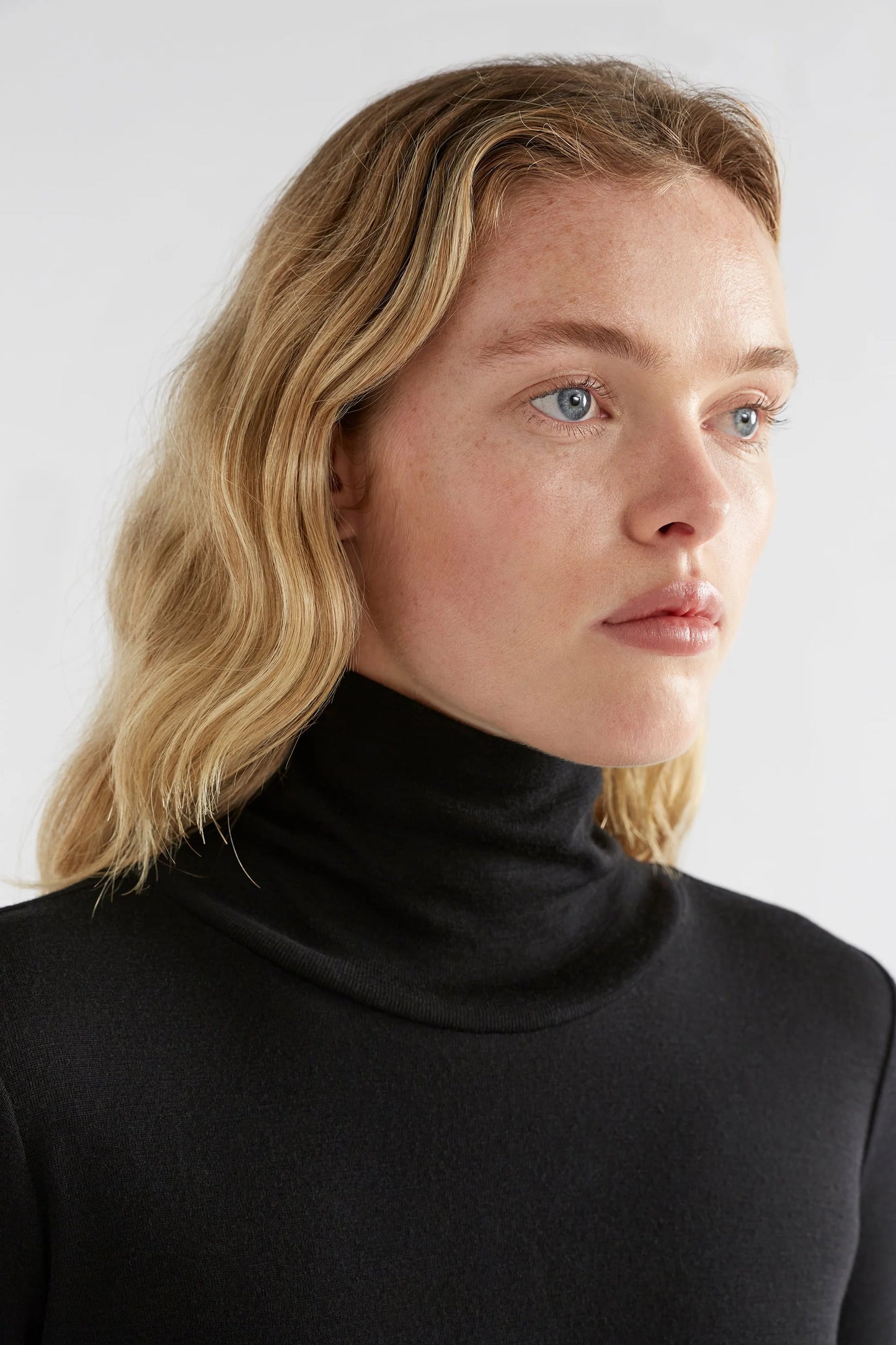 Merino Long Sleeve Skivvy | Black