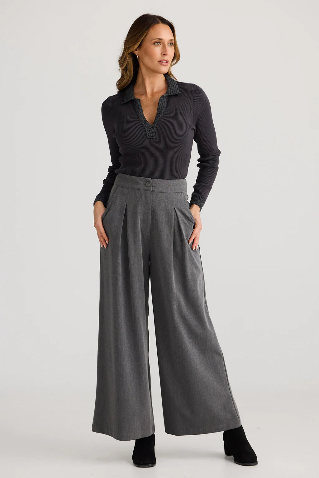 Shayla Pant | Graphite