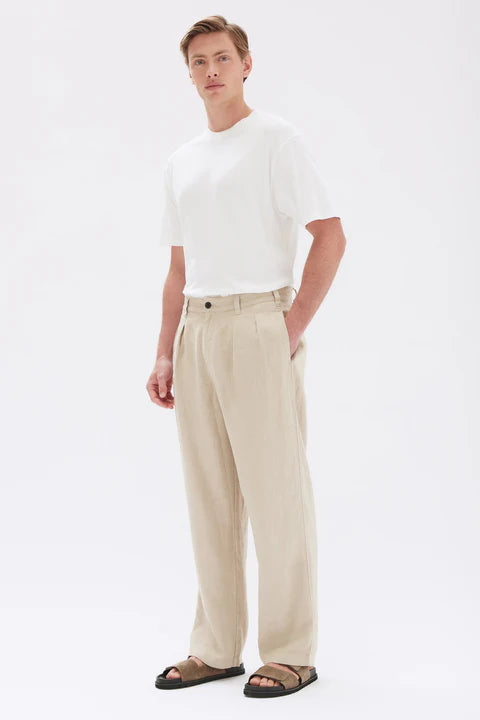 Miles Pleated Linen Chino | Clay