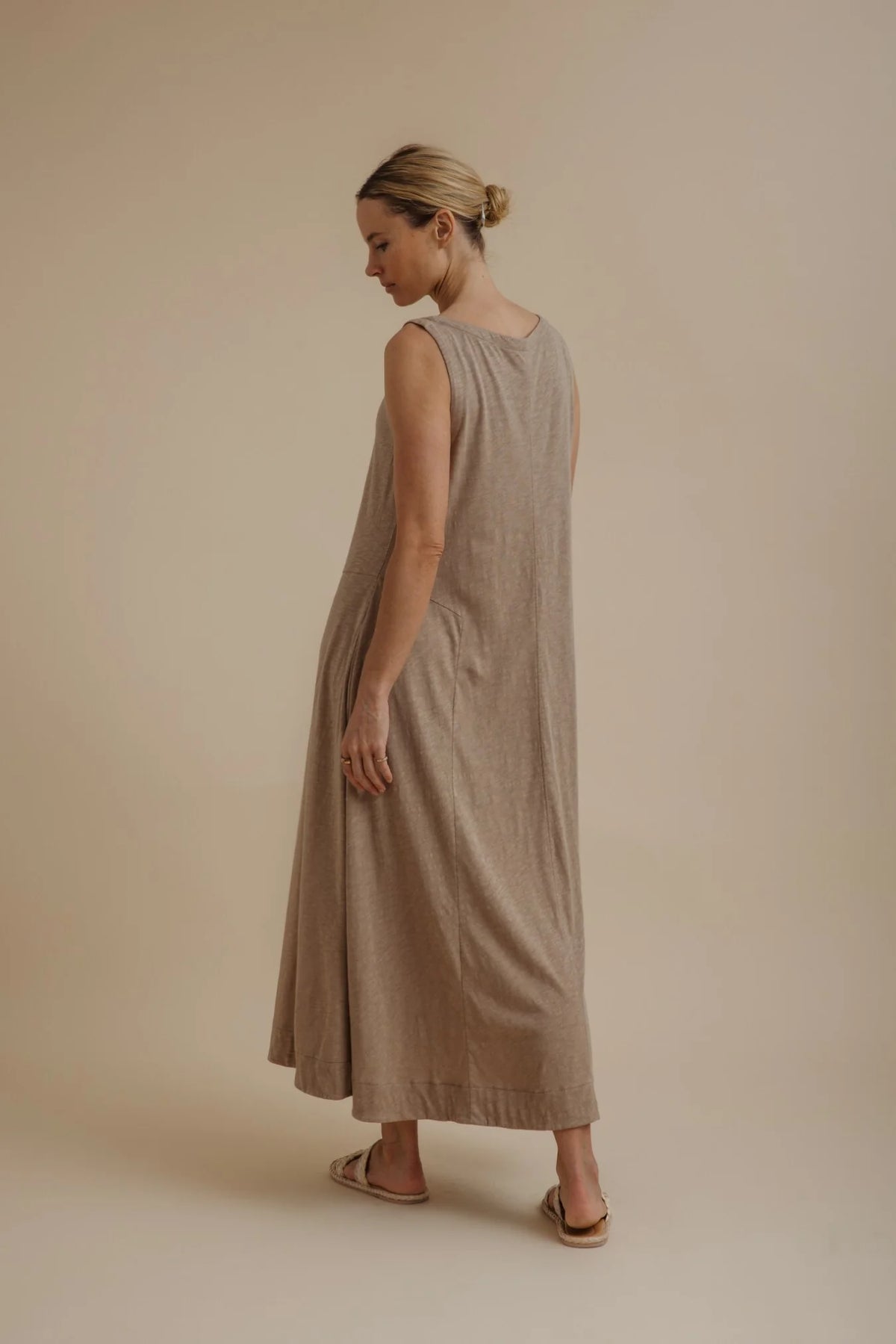 Seabreeze Flow Dress / Dune
