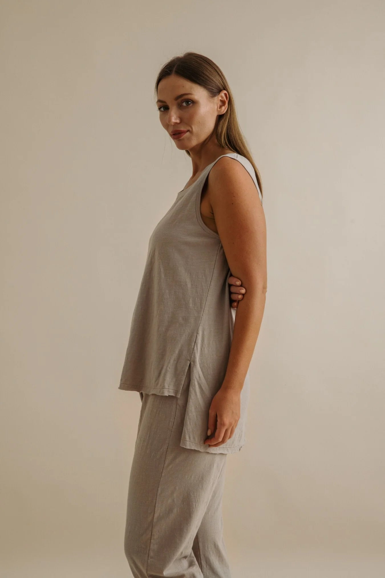 Shoreline High Low / Singlet 2.0 - Vintage Khaki