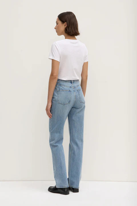Classic Straight Leg / Jeans - Indigo Fade