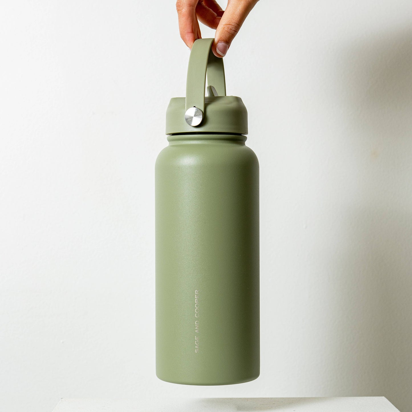 The Sage & Cooper Insulated Drink Bottle: Black / 1 Litre