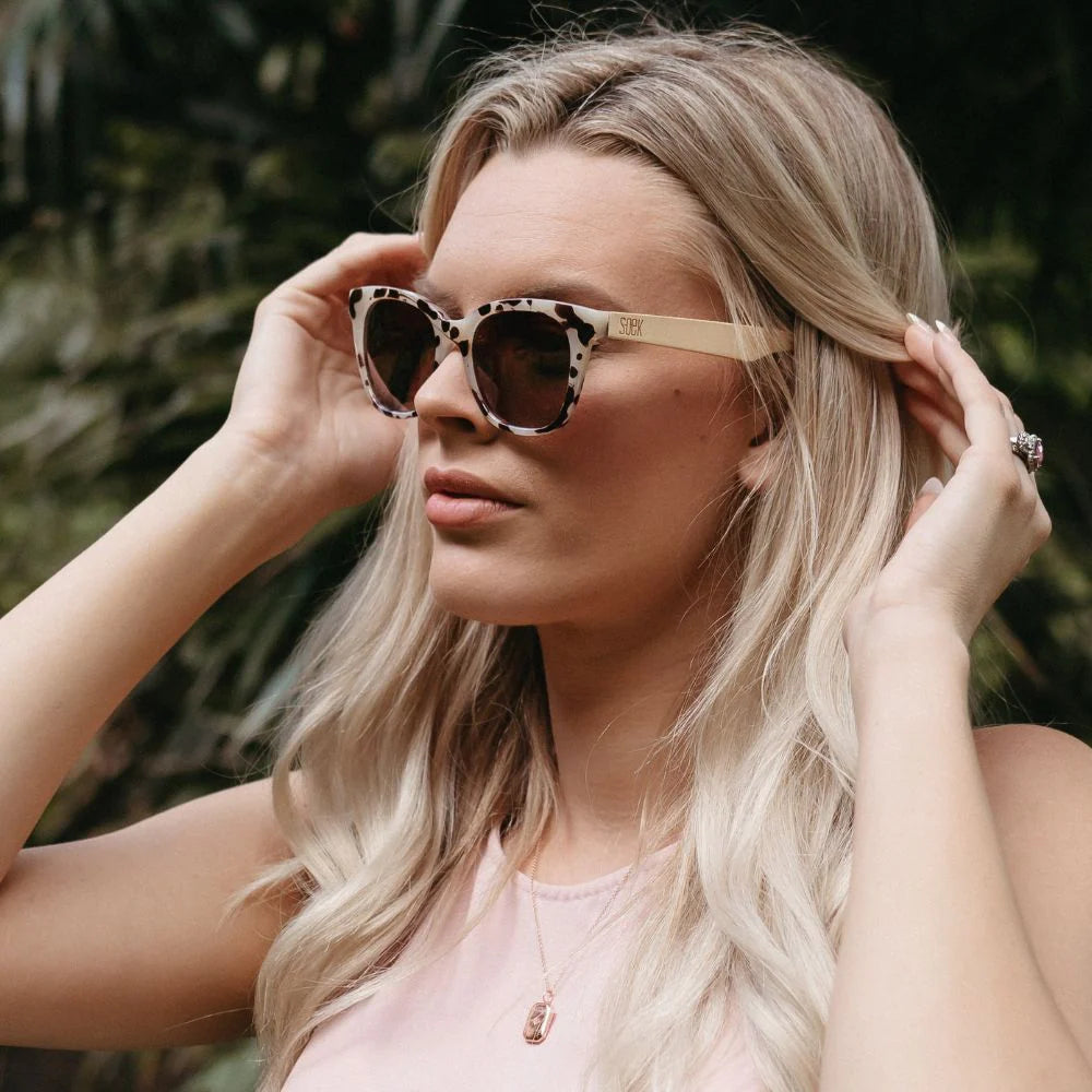 Sun Readers / Lila Grace Ivory Tortoise