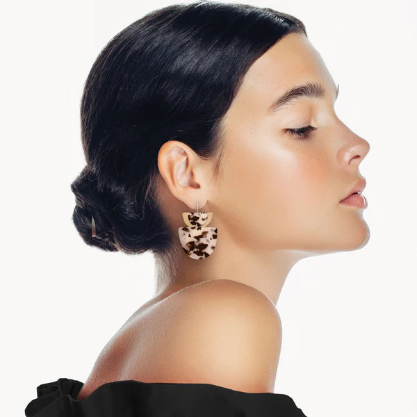 Ivory Tortoise Double Bell Drops