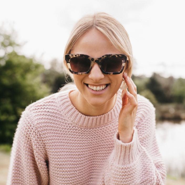 Soek Sunglasses / Zahra Opal Tortoise