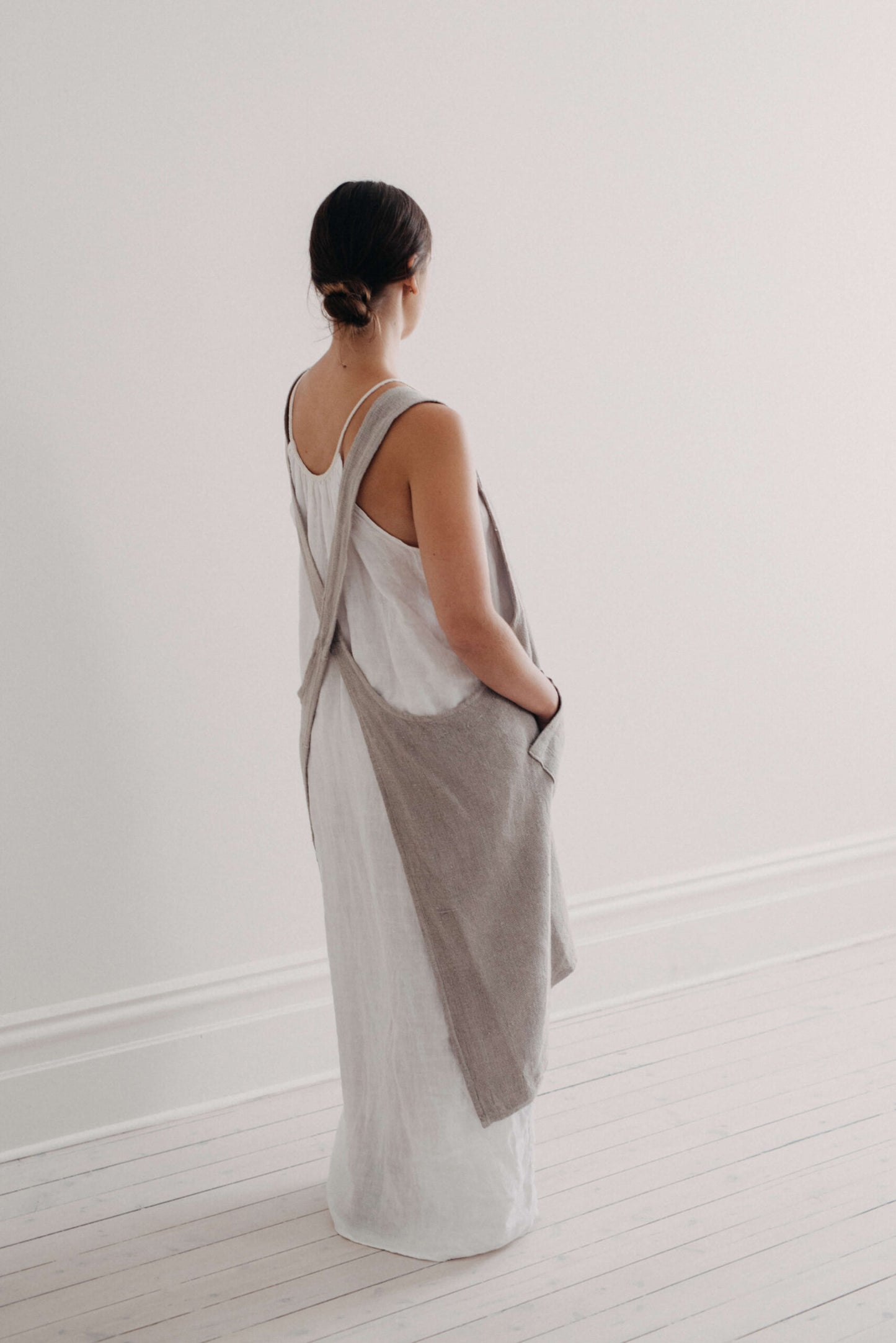 Harlow Woven Linen Apron - Putty