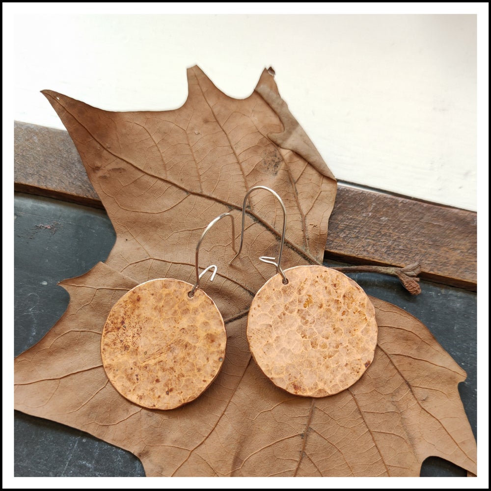 Distressed Copper Disc Kidney Wires