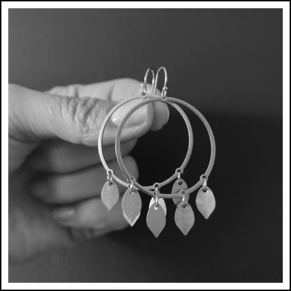 Fallen Leaf / Hoops