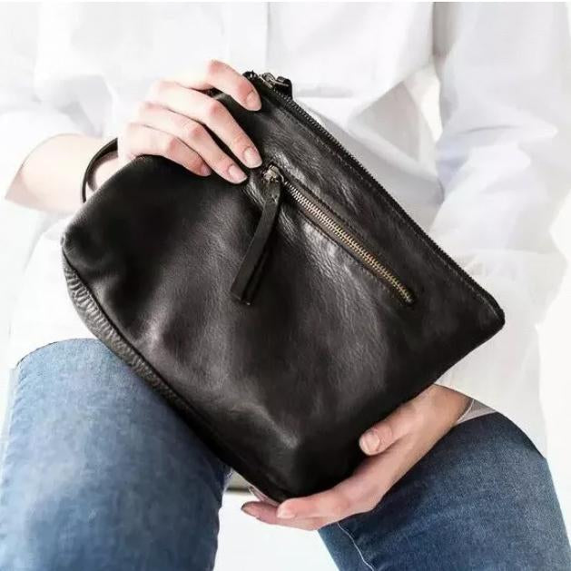 Essential Pouch