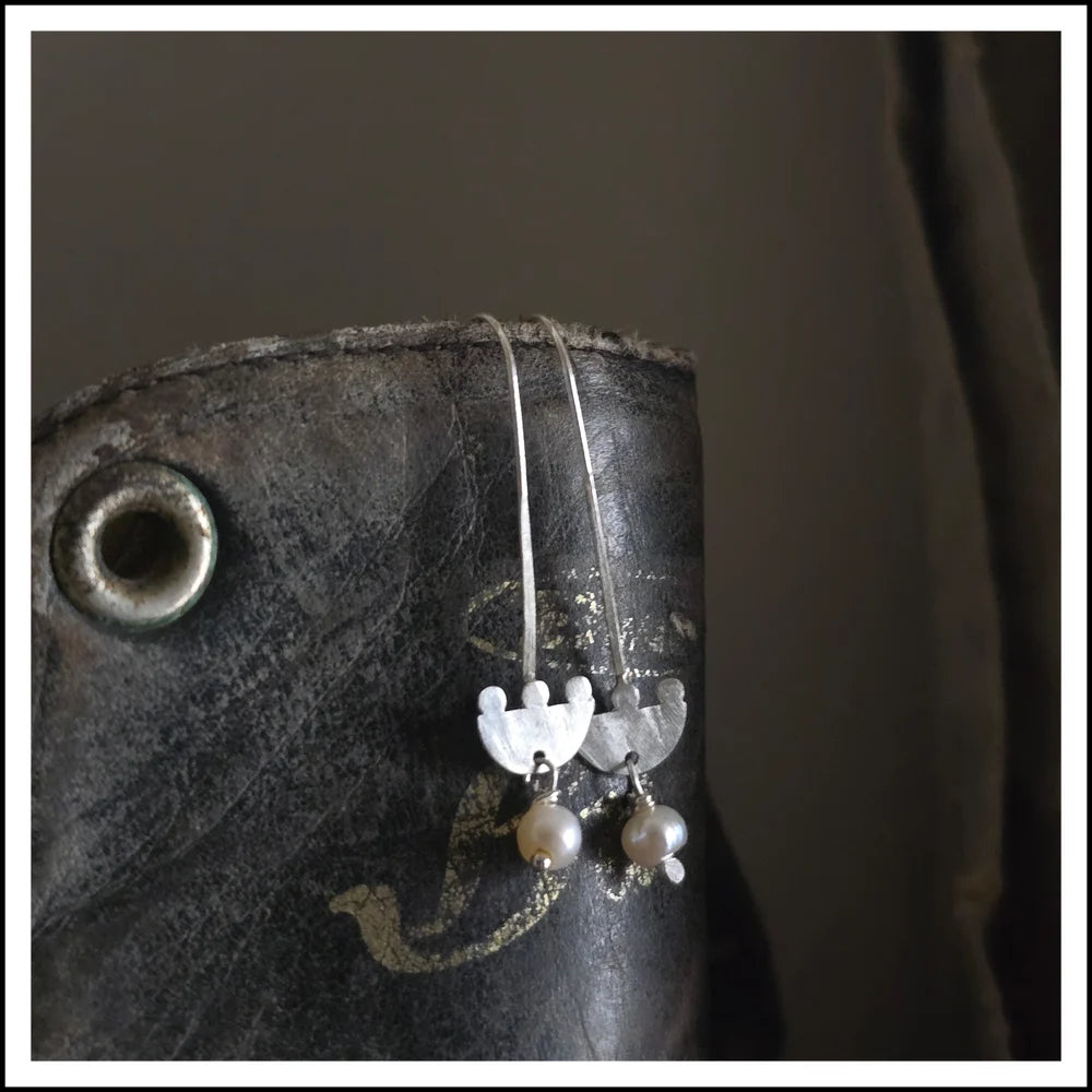 Regal Lustre pins
