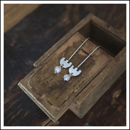 Regal Lustre pins