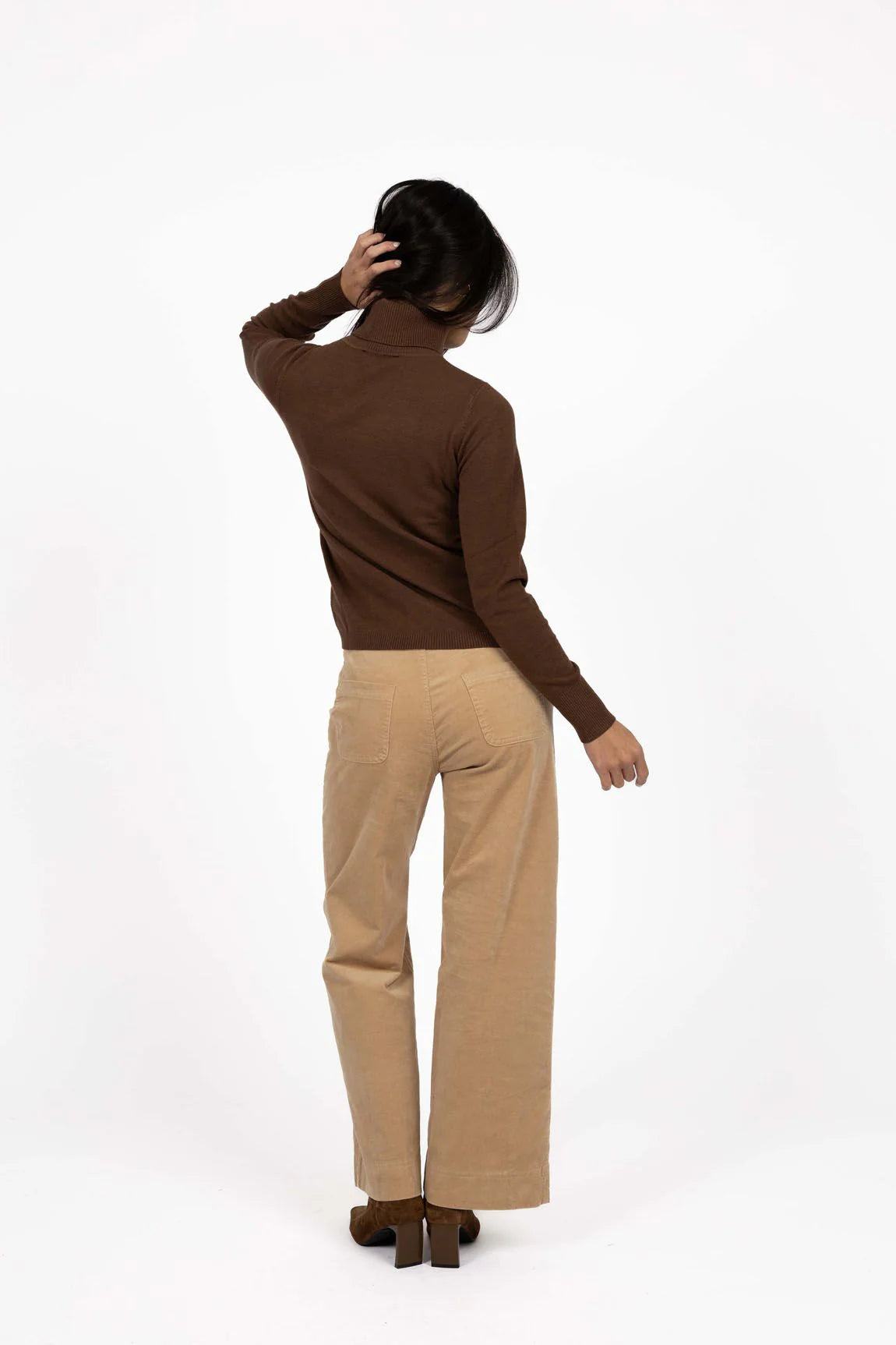 Alana Skivvy / Chocolate