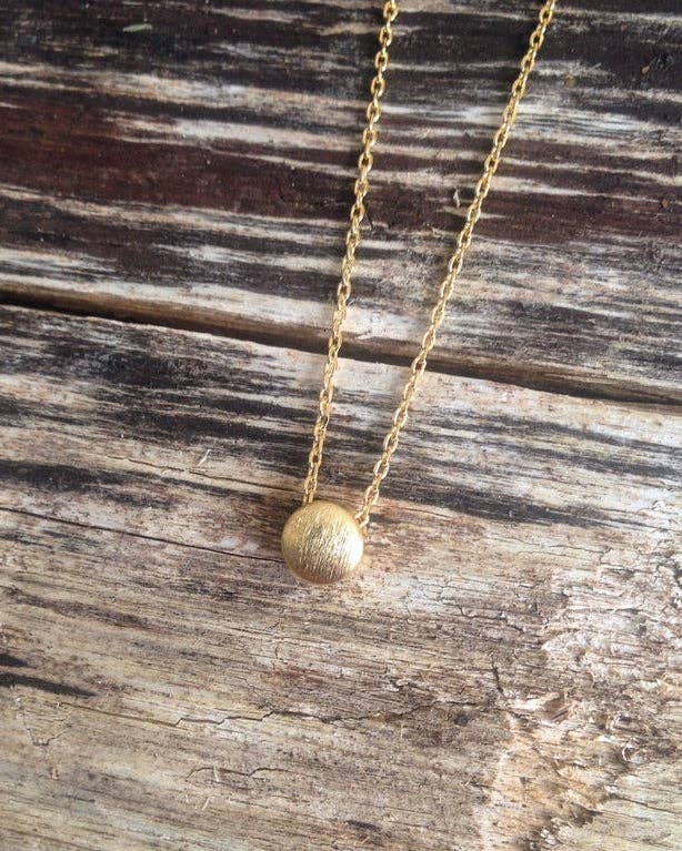 Classic Dot Necklace: Gold
