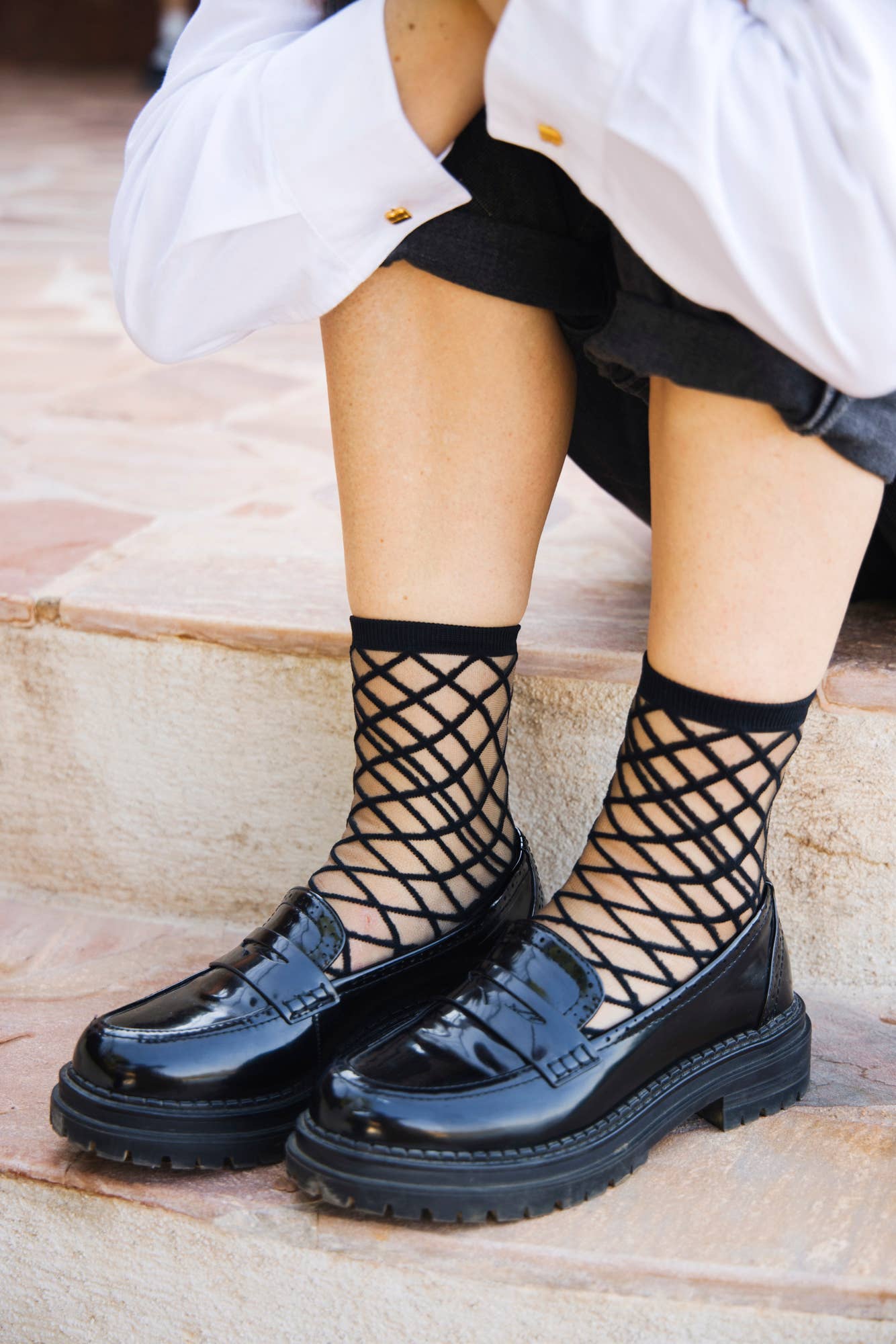 BROOKLYN BRIDGE BLACK • Transparent fishnet socks: 39/41