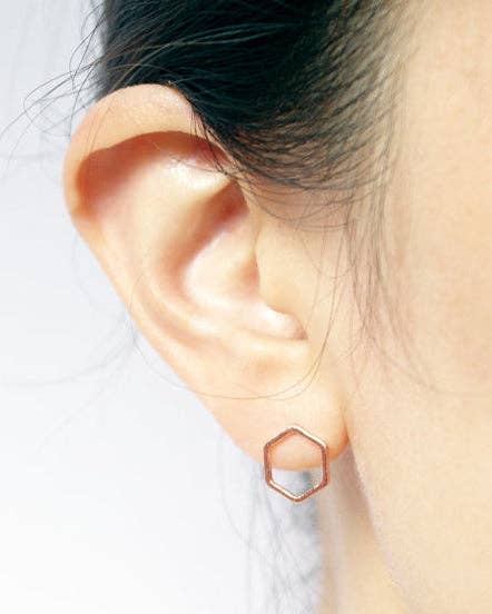 Hexagon Geo Stud Earrings: Silver