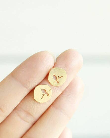Bird Silhouette Stud Earrings: Gold