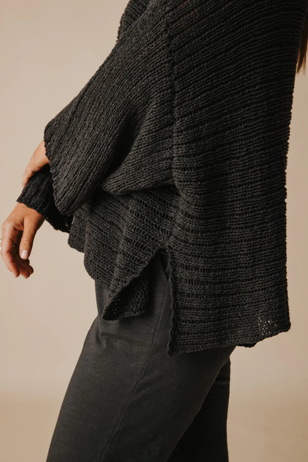 Coast To Coast Pullover | Black Sand