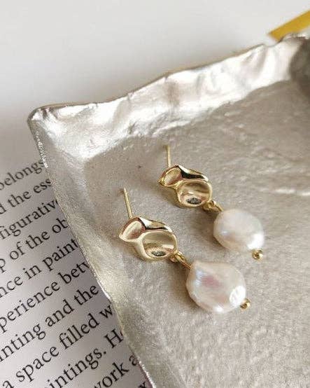 Oceania Baroque Pearl Earrings 18k Gold / Silver: Silver
