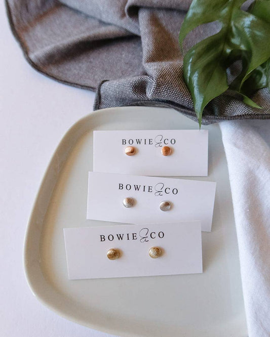Dot Stud Earrings: Gold
