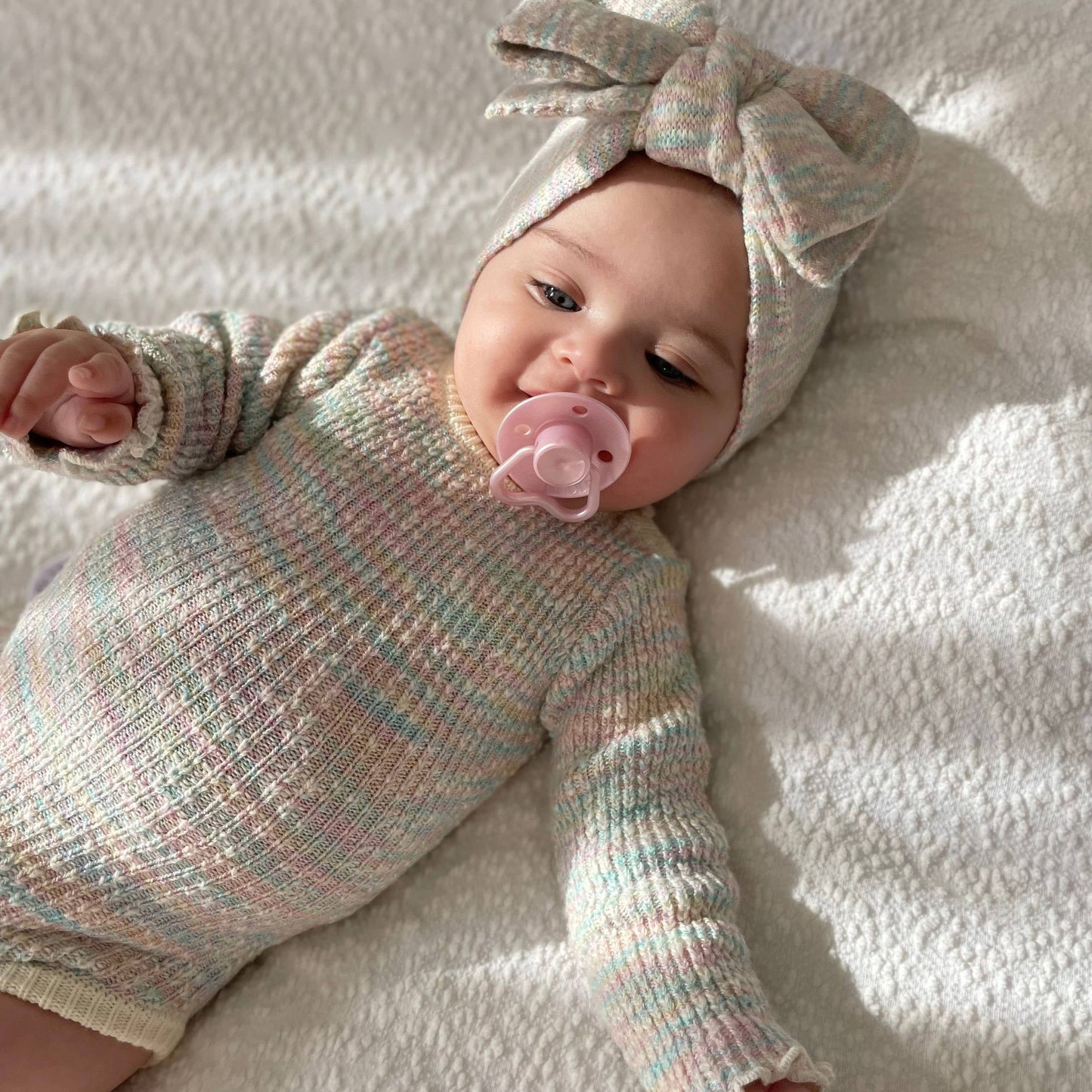 "Hold Me" Dummies / Pearl Range - Pearl Baby Blue (Size 1)