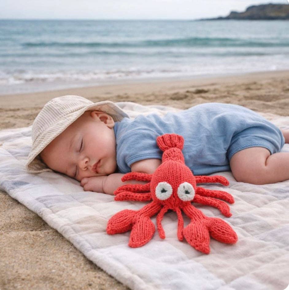 Organic Knit Toy / Louie the Lobster