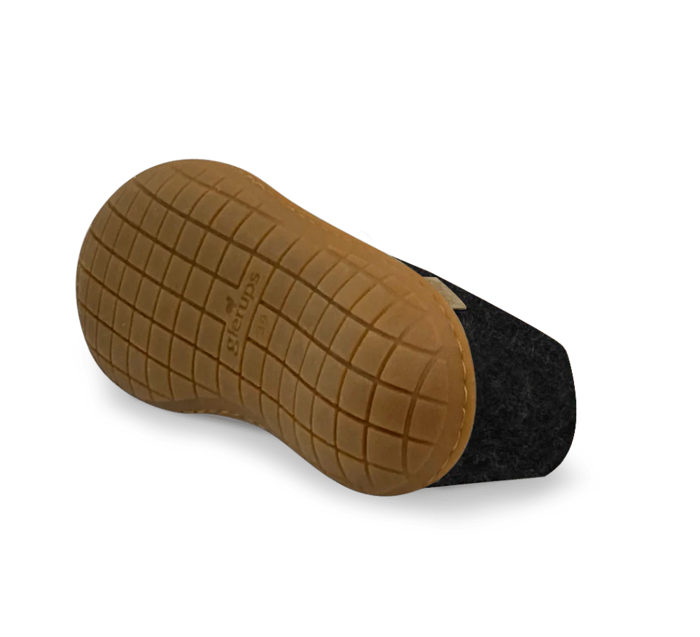 Honey Rubber Shoe / Charcoal