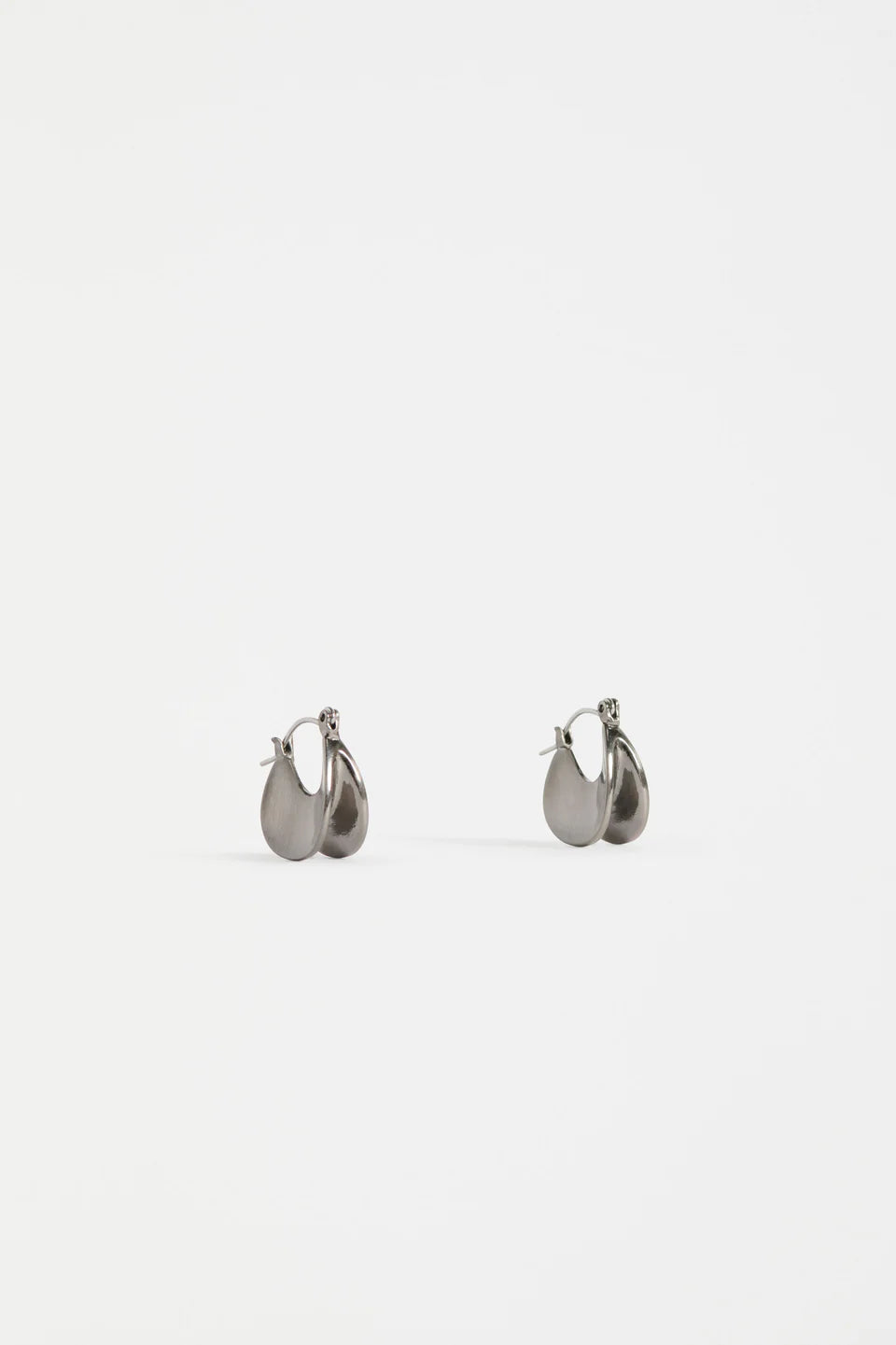 Apenn Small Hoop Earrings