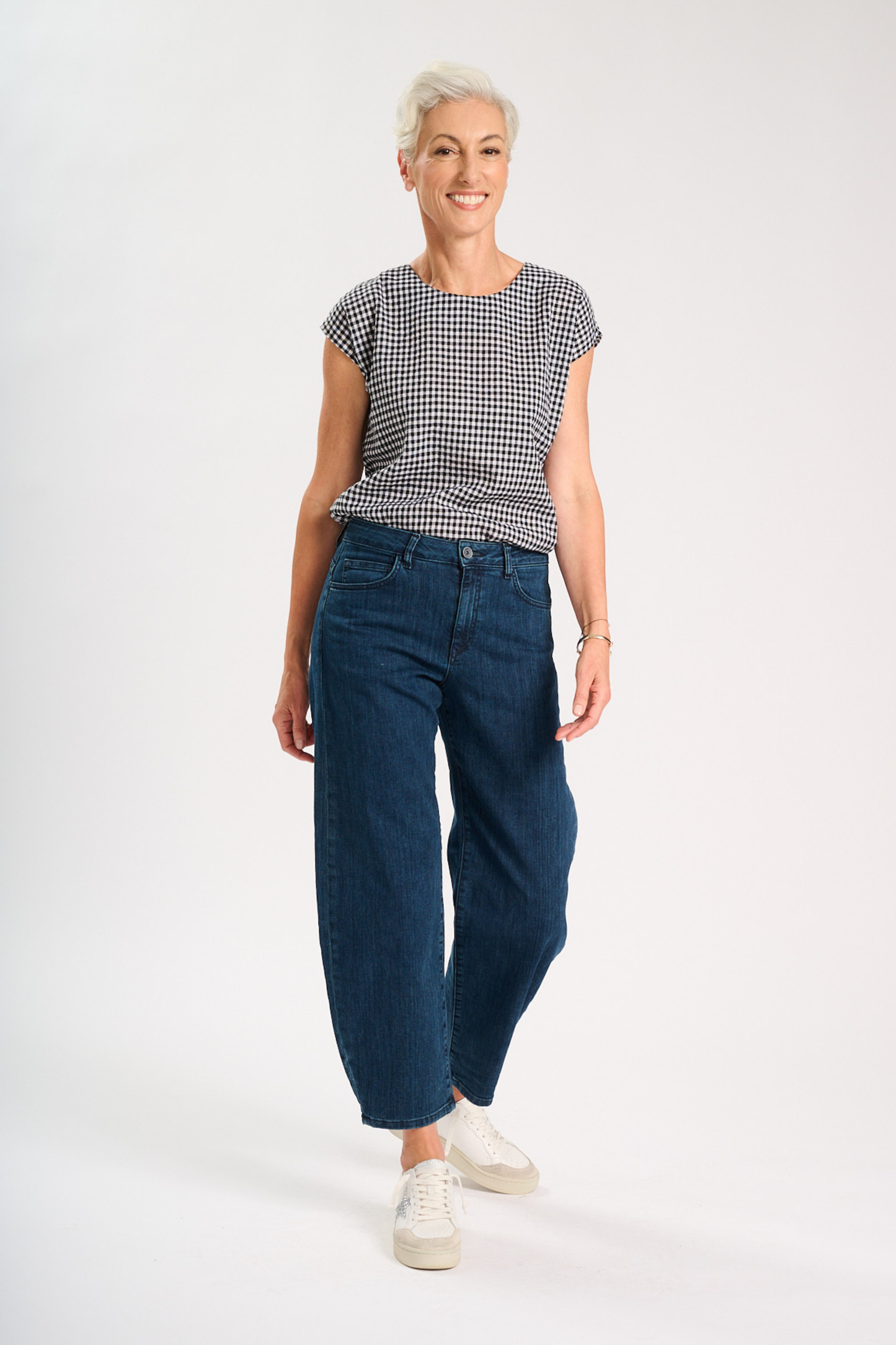 Greta Barrel Leg Jeans / Denim