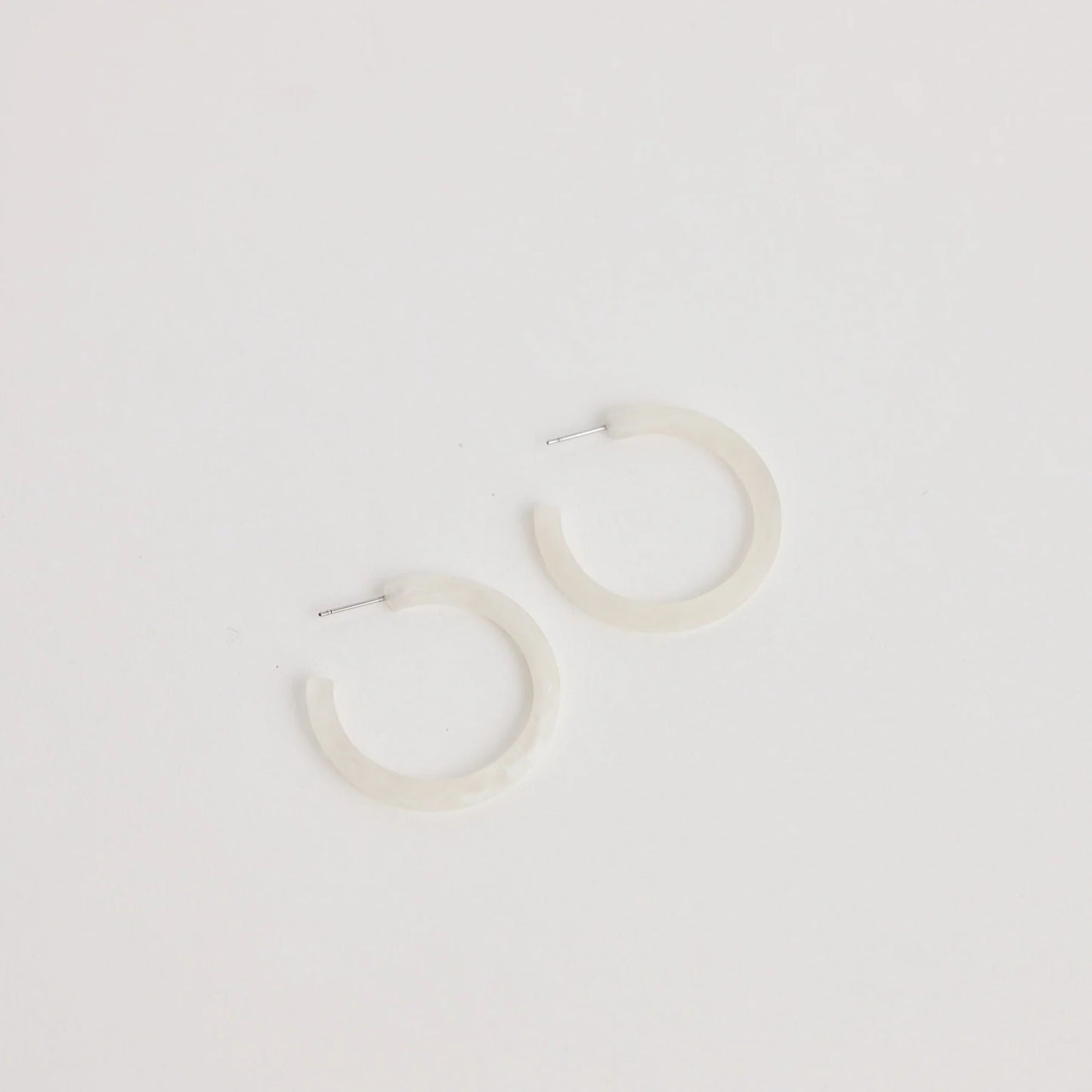 Suna Earrings / White Marble