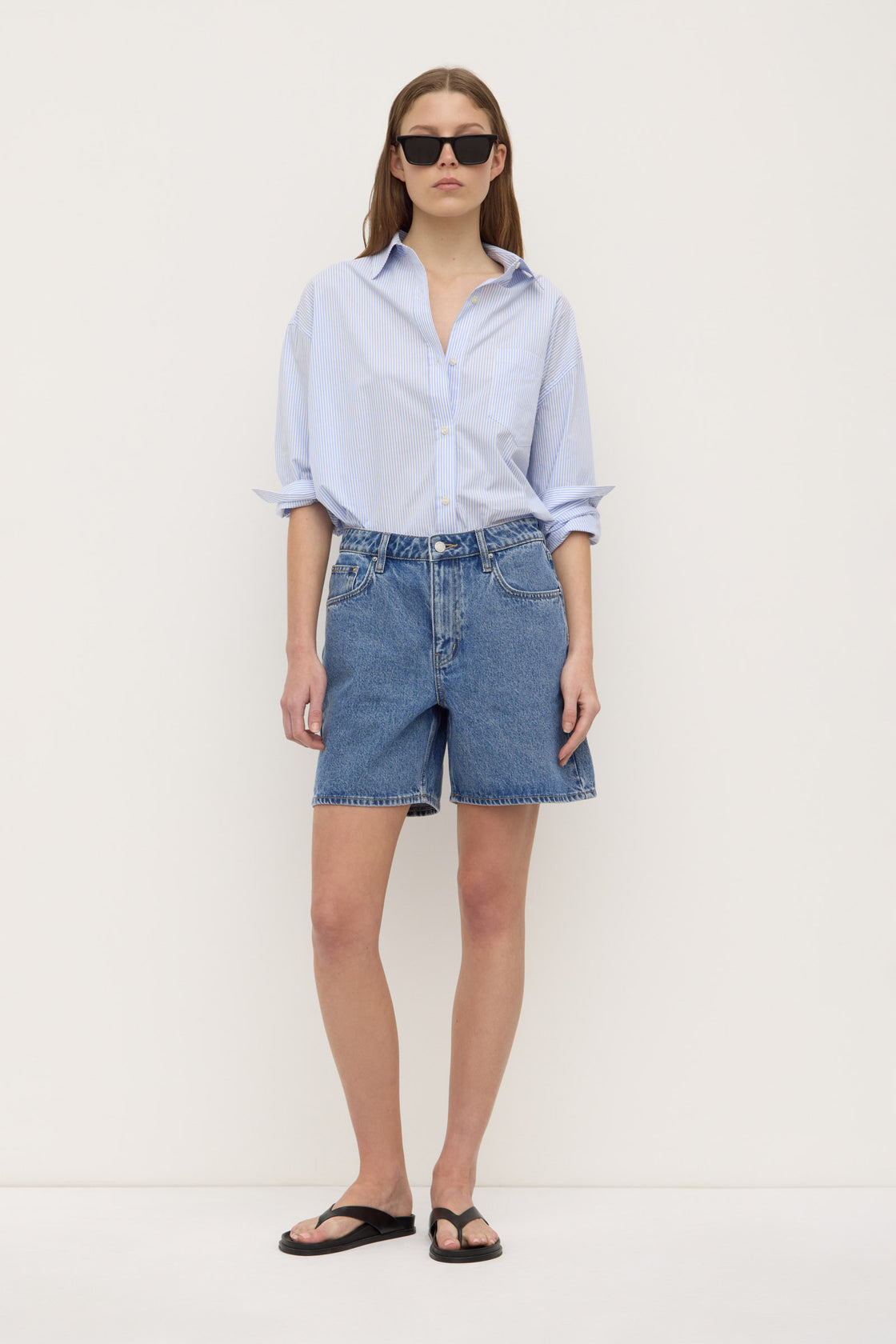 Short - Mid Rise Vintage Denim
