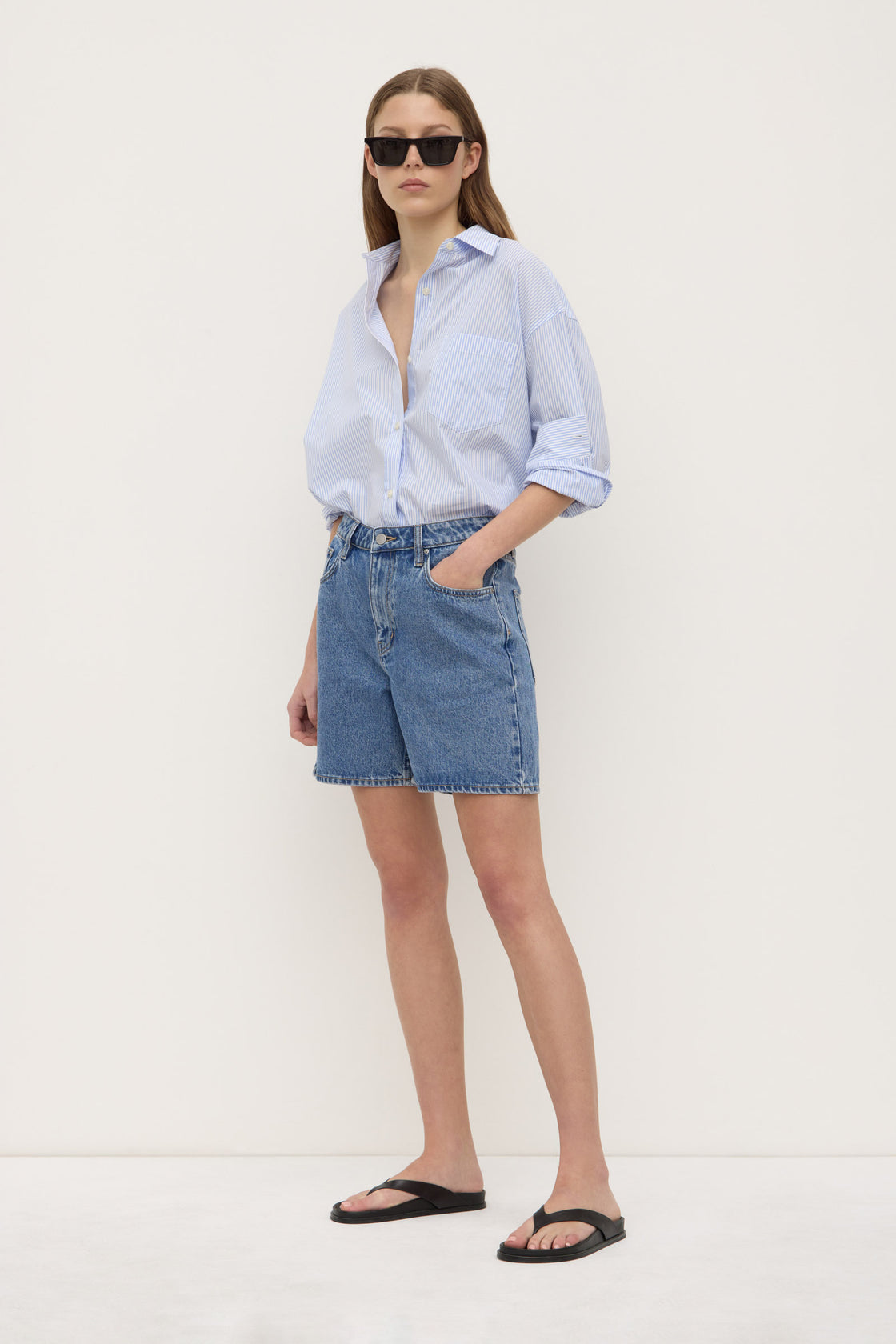 Short - Mid Rise Vintage Denim