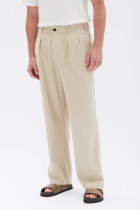 Miles Pleated Linen Chino | Clay