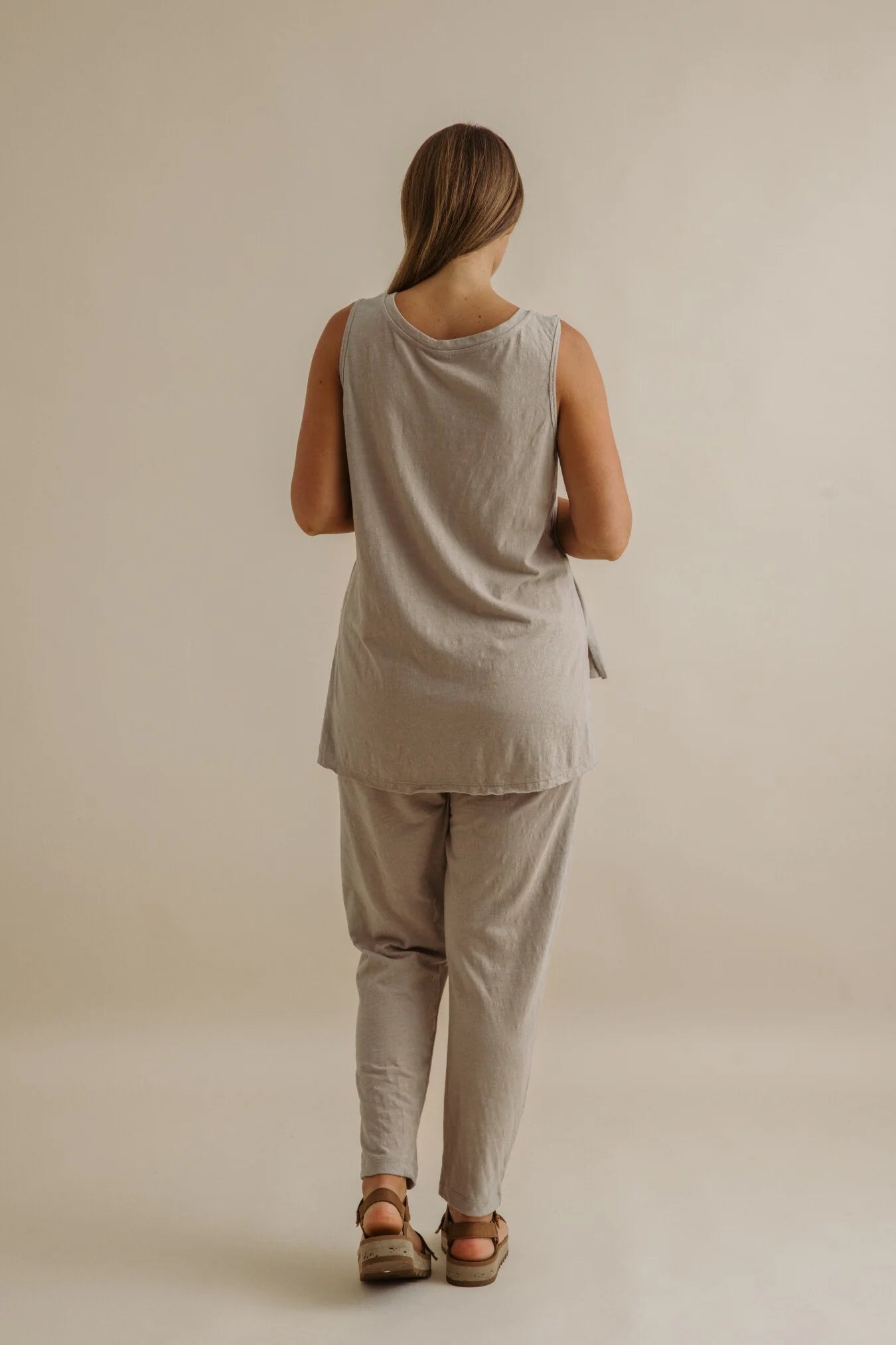 Shoreline High Low / Singlet 2.0 - Vintage Khaki