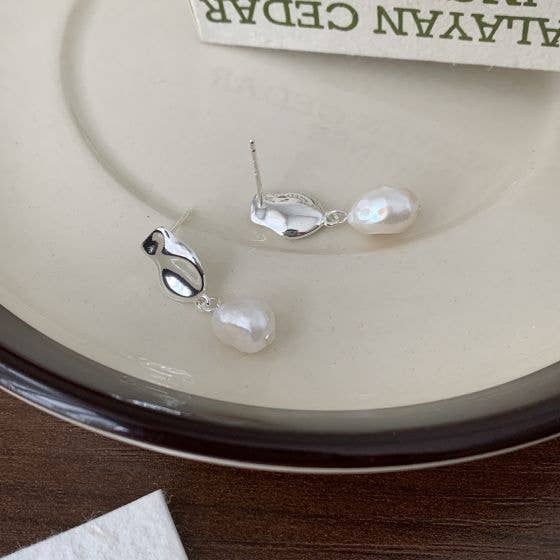 Oceania Baroque Pearl Earrings 18k Gold / Silver: Silver