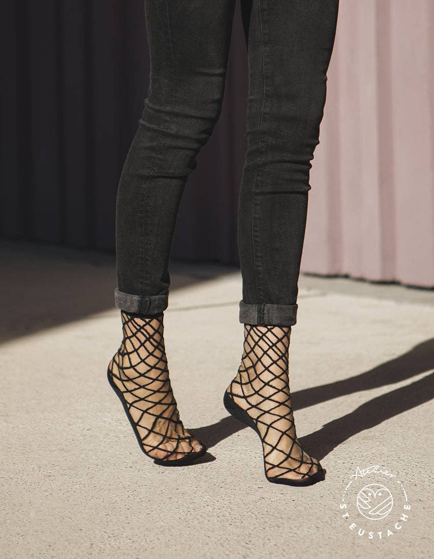 BROOKLYN BRIDGE BLACK • Transparent fishnet socks: 39/41