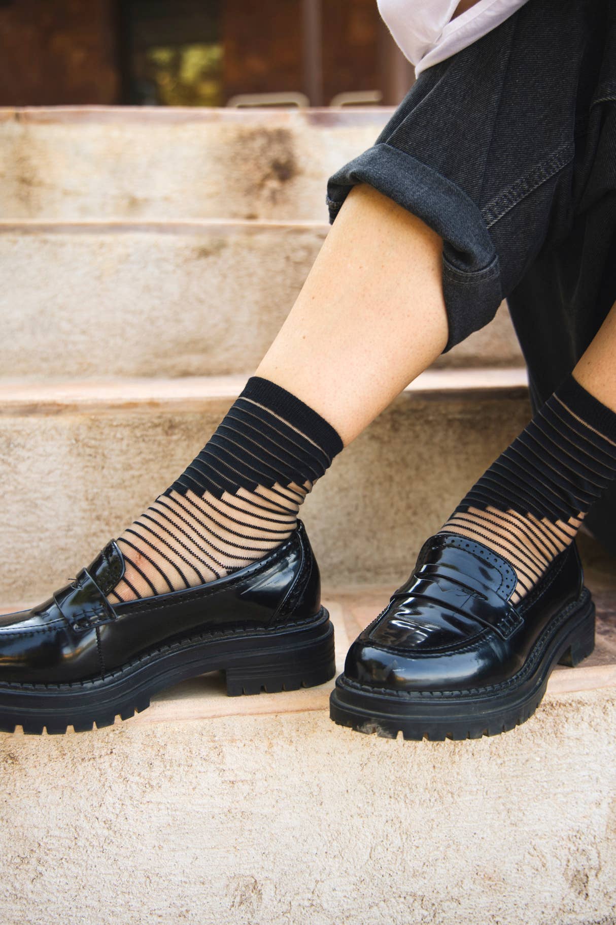 SHIBUYA BLACK • Women's graphic sheer socks: 39/41