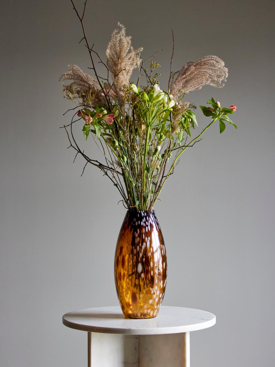 Daraz Vase | Brown Glass