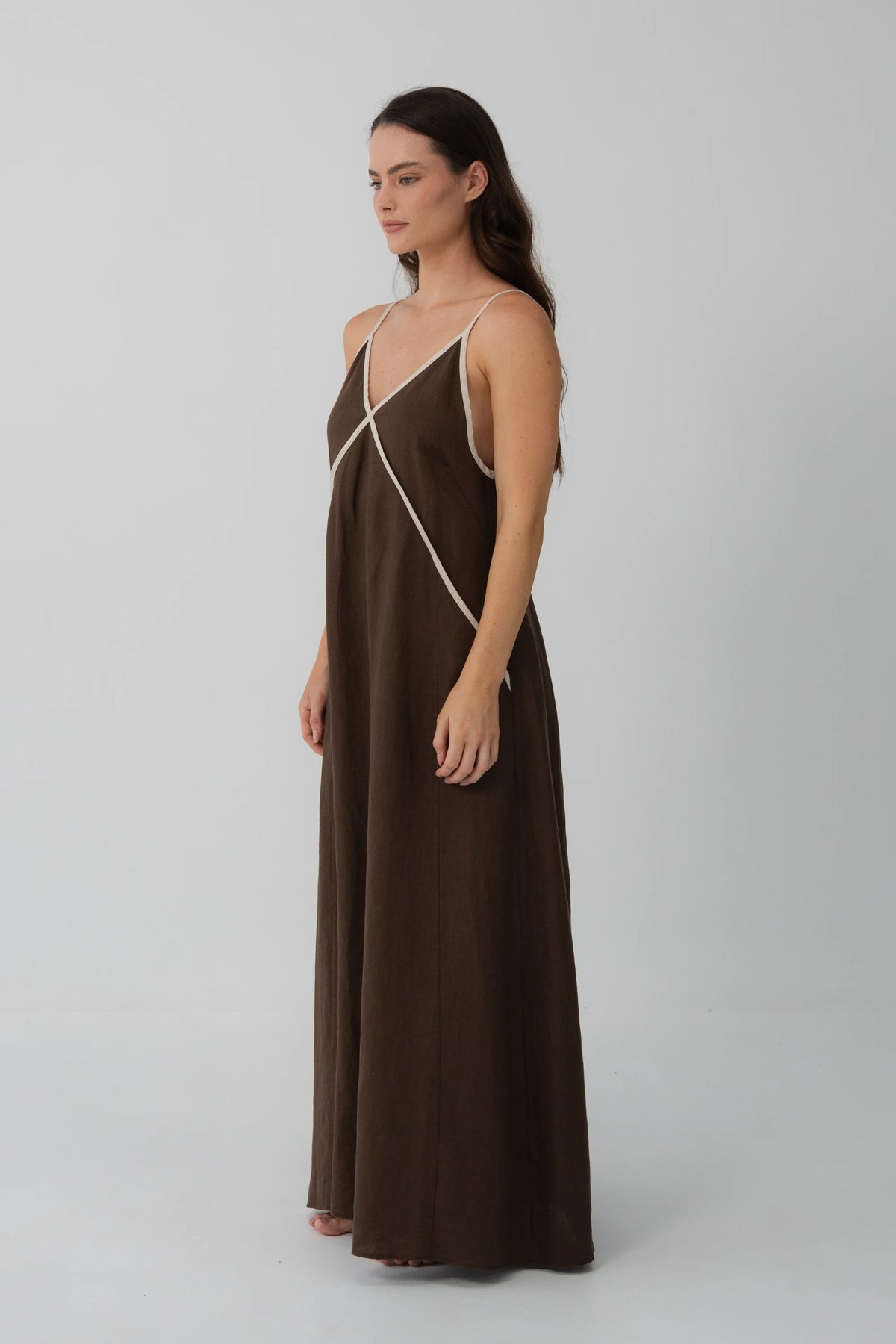Azalea Linen Dress / Chocolate