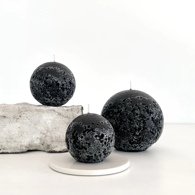 Textured Sphere Candle | Black