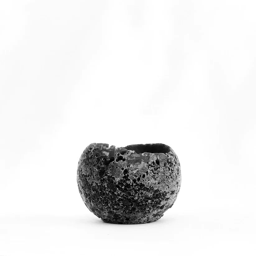 Textured Sphere Candle | Black