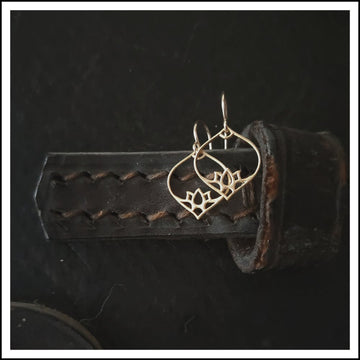 Lotus Lustre Earwires