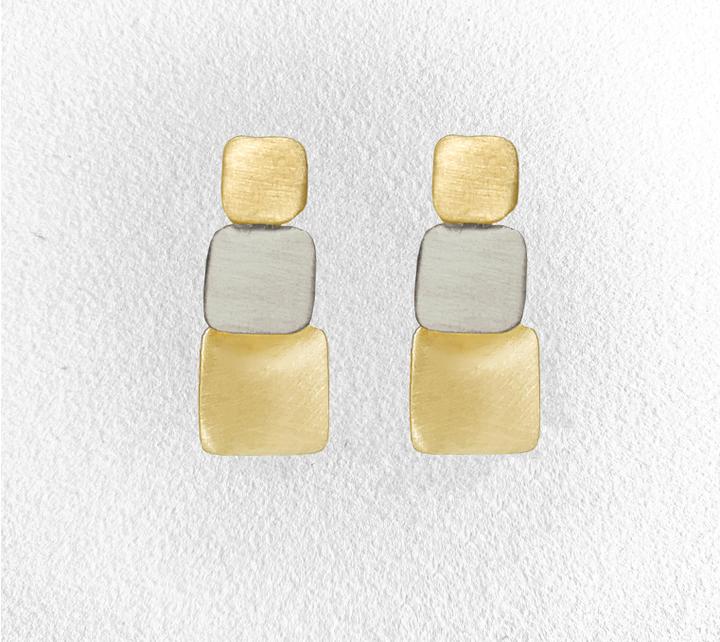 Earrings / Triple Square Drop